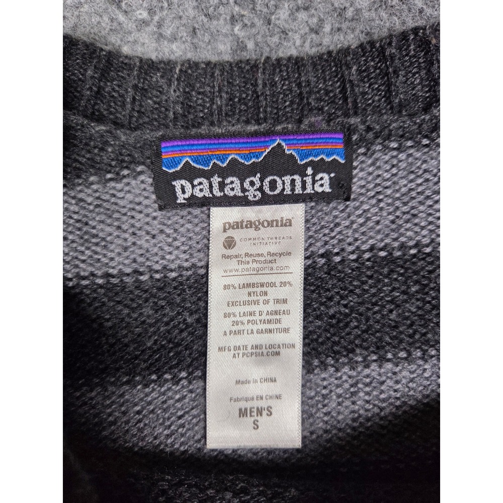 Patagonia Sweater Mens Small Gray Striped Lambswool Blend Crewneck Pullover - Picture 2 of 8